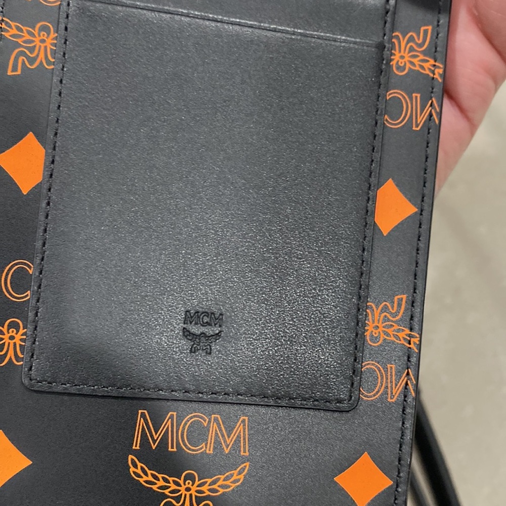 new MCM leather lanyard phone case wallet - Picture 6 of 9